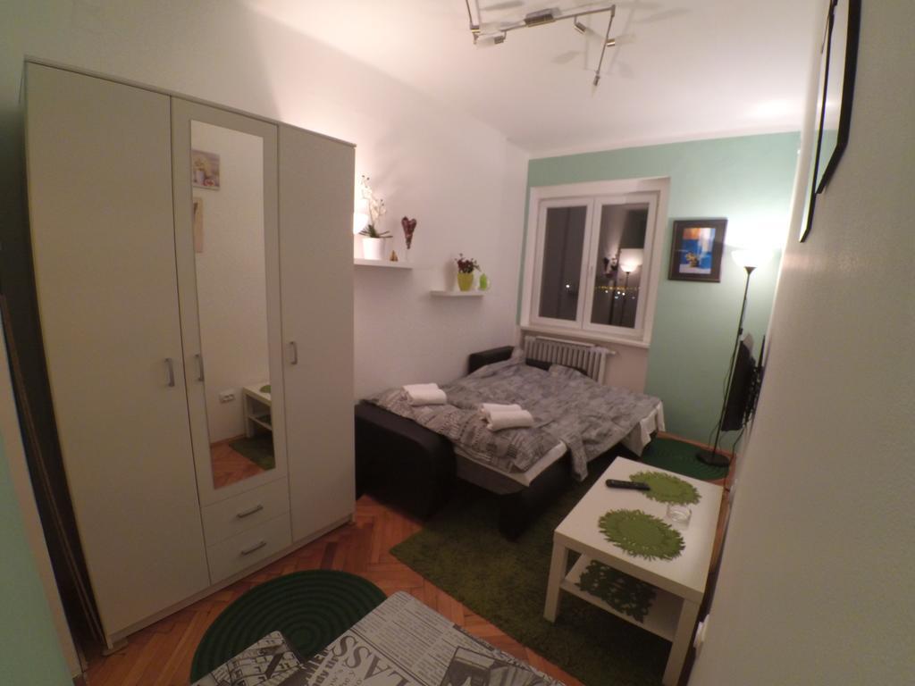 Sleep And Go Pedja Apartment Belgrade Exterior photo